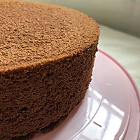 Illustration of how to make eight-inch chocolate chiffon cake 6