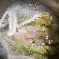 Oil-free and low-calorie nutrition-braised cabbage soup with shrimps, seafood, mushrooms# I buy it from COFCO, and the supermodel’s ingredients are revealed# Illustrated recipe 6