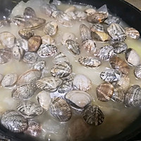 Illustration of how to make clam and winter melon soup 7