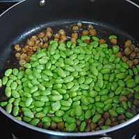 Illustration of how to make scallops and roasted edamame 9