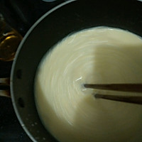 Illustration of how to make delicious vanilla pudding without steaming in the oven. 4