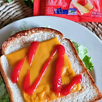 Nutritional quick breakfast~cheese covered with bacon sandwich#cheese covered with explosion Illustration of how to make Zhiwei# 5