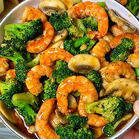 #开看游戏hay吃 round#Fat-reducing meal! Low Illustration of how to make delicious broccoli, mushrooms and fried shrimps 6