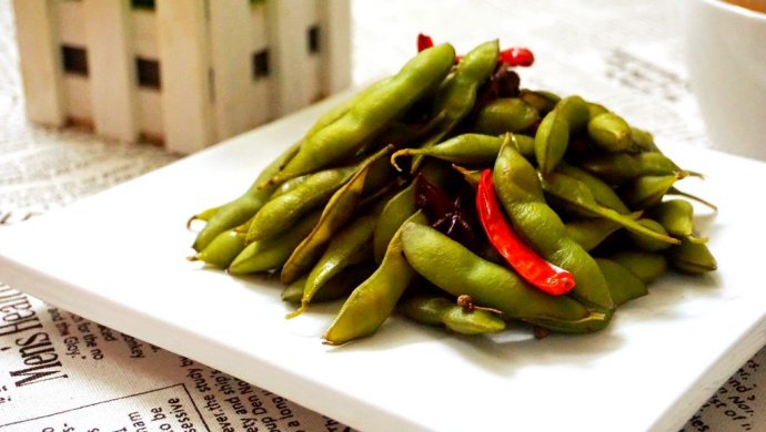 Boiled edamame in salt water