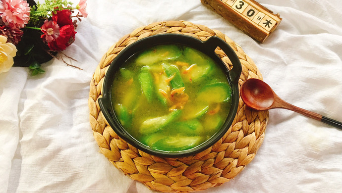 Loofah and shrimp skin soup