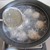 Illustration of how to make vegetable, tofu and meatball soup 7