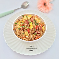 Illustration of how to make ham, carrot and egg fried rice 11