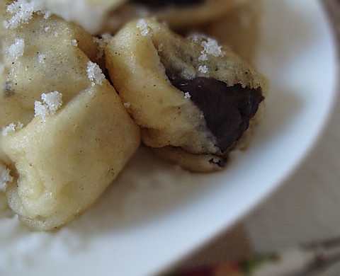 Fried bean paste balls