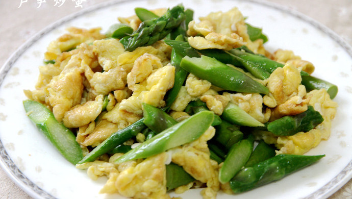 Scrambled Eggs with Asparagus