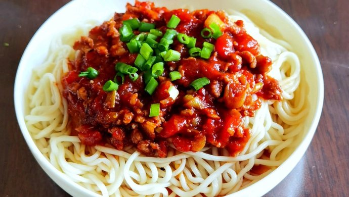 Spaghetti with Tomato Bolognese Sauce