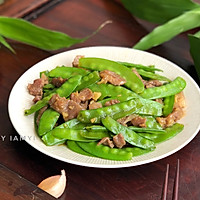 #Quick and nutritious, my family’s must-have winter dish# Snow peas Illustration of how to make fried pork slices 7