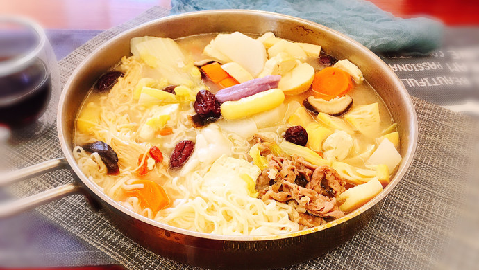 Fatty Beef Mushroom Soup Hot Pot