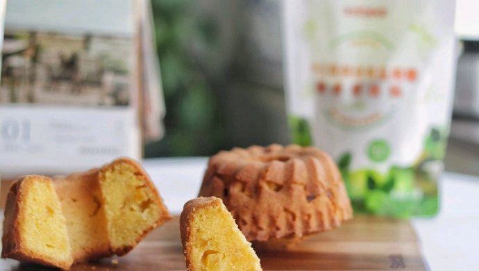 Pineapple Pound Cake