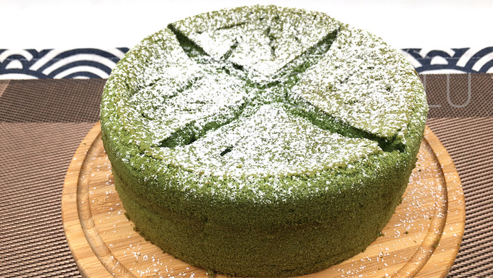 Matcha yogurt cake