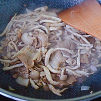 #father's day, cook a dish for dad#肉片白玉Illustration of how to make stir-fried mushrooms 13