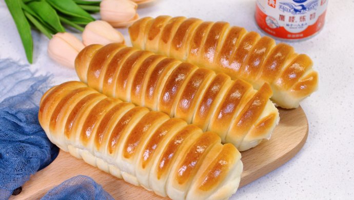 Condensed milk rolls