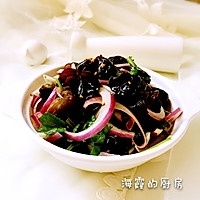 Illustration of how to make onions mixed with black fungus 6