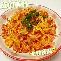 Illustration of how to make tomato and egg fried noodles that instantly saves the 