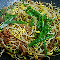 Illustration of how to make garlic and spicy meat and soybean sprouts 6