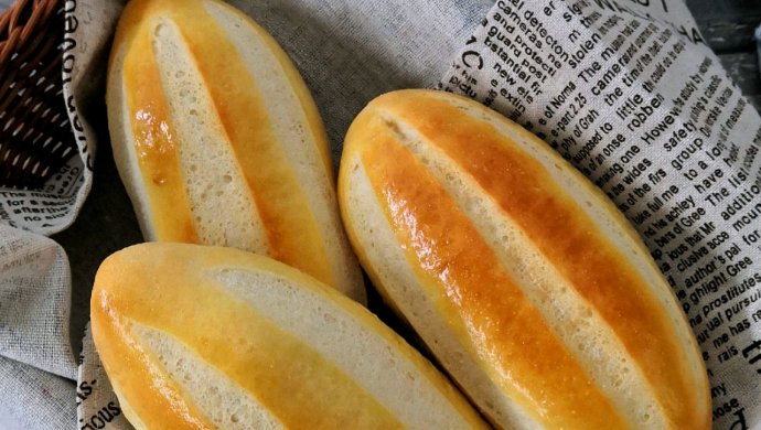 Oil-free egg-free milk sweet bread