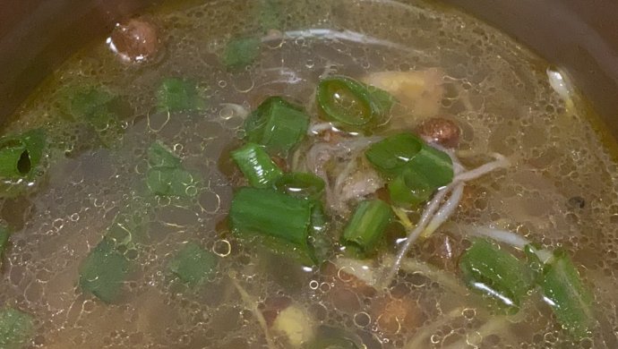 Pea Sprouts and Chicken Soup