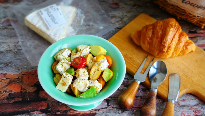 Brie Cheese Fruit and Vegetable Salad