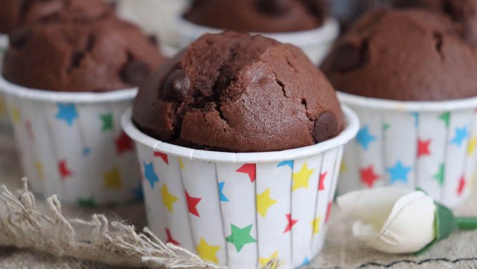 Chocolate Butter Muffin Cake