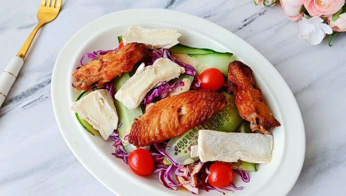 Brie Chicken Wing Salad