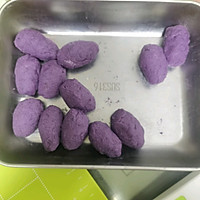 Illustration of how to make fragrant purple potato bread 4