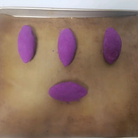 Illustration of how to make fragrant purple potato bread 13