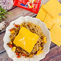 #cheesecover was exploded to change the flavor of cheese#cheese minced meat noodles Illustration of how to do it 9