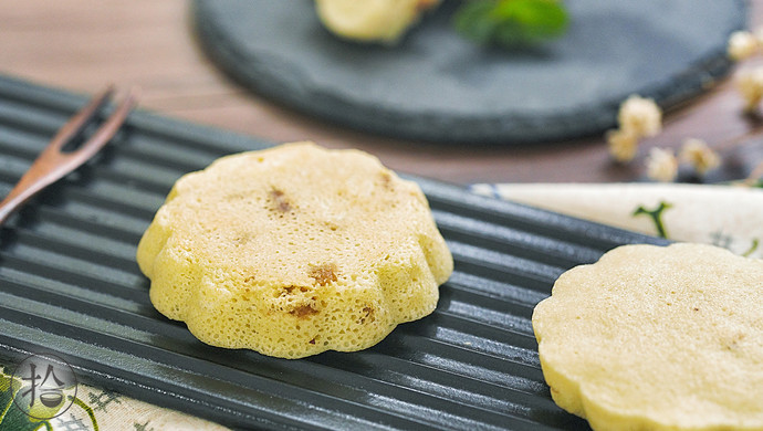 Steamed yam cake