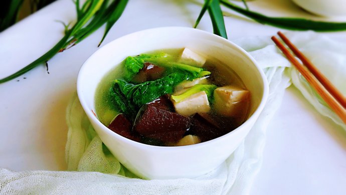 Duck blood tofu soup