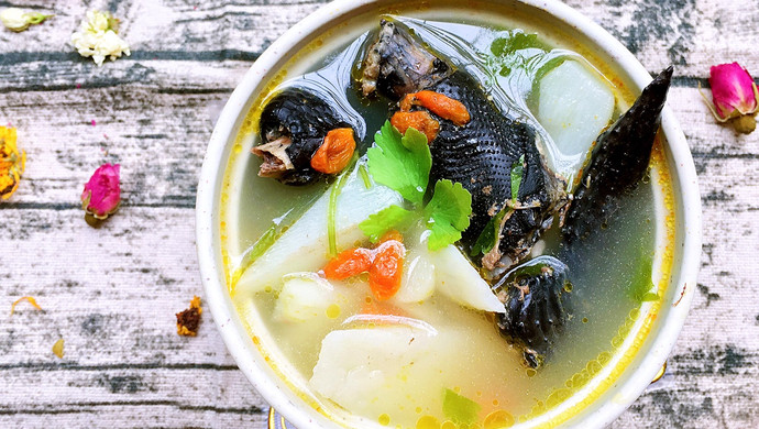 Huaishan black chicken soup