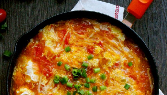 Tomato Enoki Mushroom Egg Soup