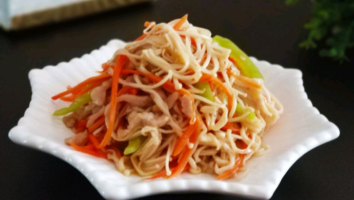 Stir-fried Shredded Pork with Enoki Mushrooms