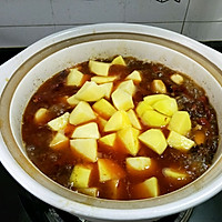 Potato and chicken hot pot, a recipe that can be eaten twice 9