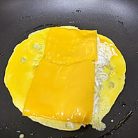 #cheesecover was exploded to change the flavor of cheese#Simple and delicious happy early autumn Breakfast: Illustration of how to make fried cheese and thick egg roast 3