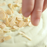 Yoghurt popping cake---it tastes better if it's iced Illustration of how to do it 10