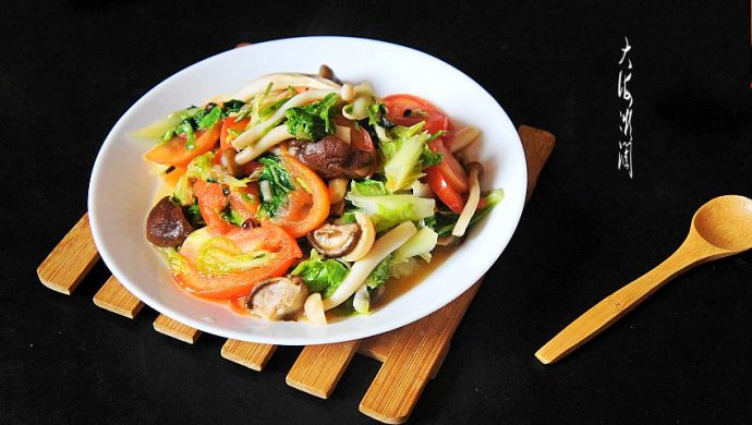 Chinese cabbage with mixed mushrooms