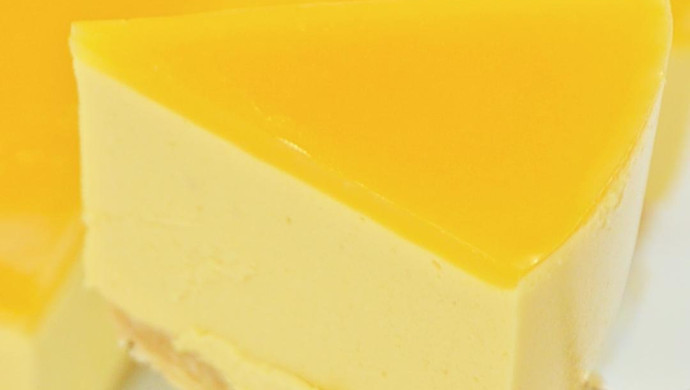 Ice cream mango mousse