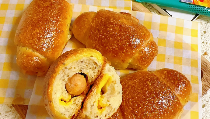 Sausage Cheese Oatmeal Rolls