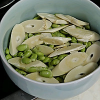 Lazy man's quick dish of edamame, horsewhip and bamboo shoots, steamed salty pork belly Illustration of how to do it 5