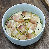 Lazy man's quick dish of edamame, horsewhip and bamboo shoots, steamed salty pork belly Illustration of how to do it 8