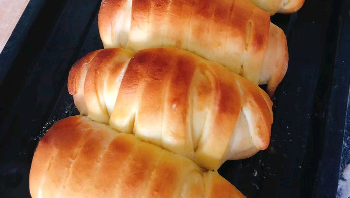 Caterpillar Sausage Bread