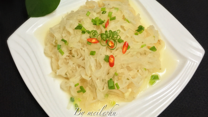 Stir-fried shredded radish