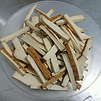 Extremely delicious: Illustration of how to make fragrant dried shredded pork and water celery 3