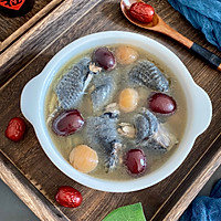 #Autumn Health Eat Like This#How to make longan, red dates and black-bone chicken soup Illustration 7