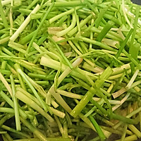 Extremely delicious: Illustration of how to make fragrant dried shredded pork and water celery 6