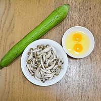 #Autumn Health Eat Like This# Crab Flavored Mushroom Luffa Egg Soup Illustration of how to do it 1